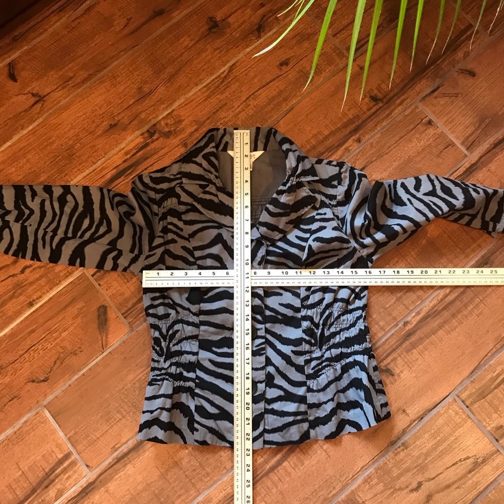 Allison Taylor Size M 3 Button Jacket Zebra #2170 - Picture 3 of 4